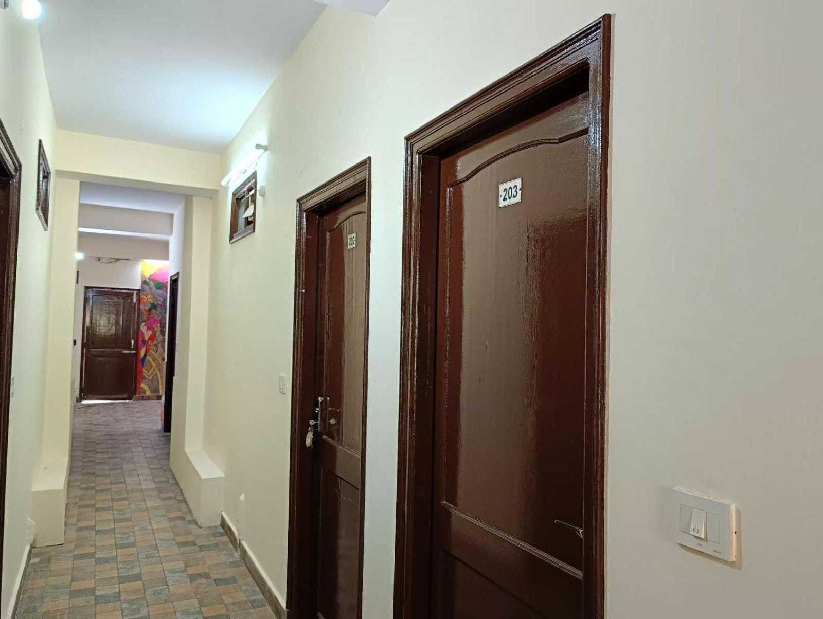 Hotel O New Shushant Regency Shimla Exterior foto
